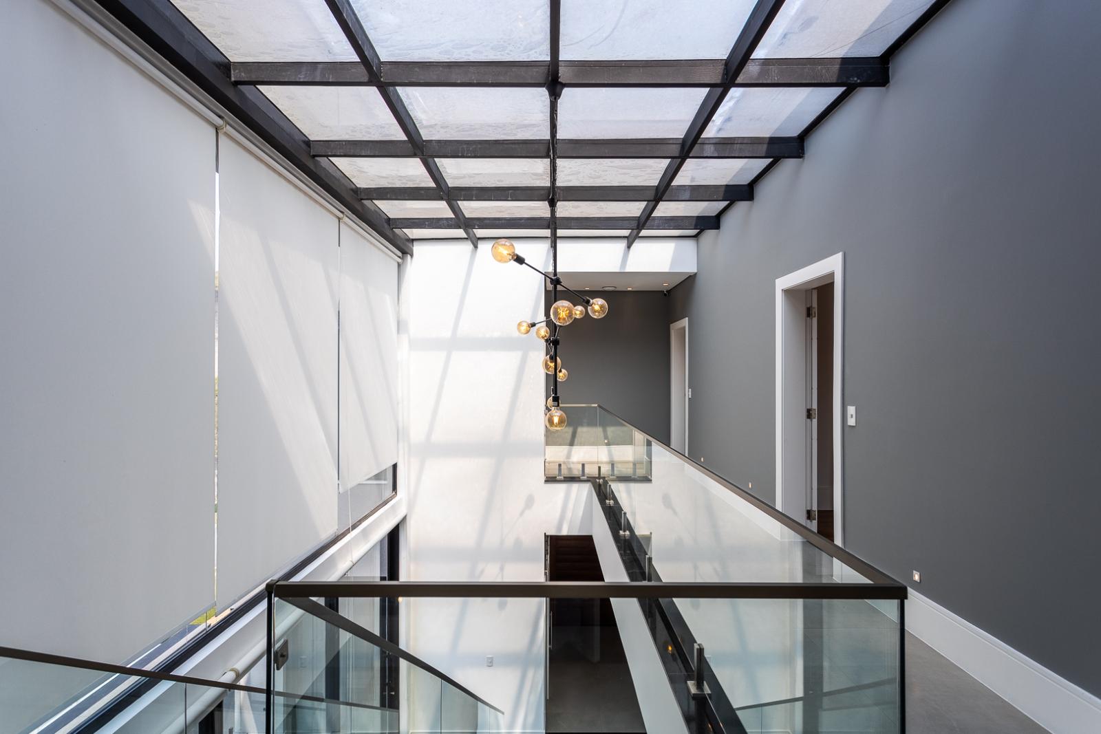 Área de convivência casa à venda ou para alugar em Villa Solaia , Alphaville, Barueri — 4 suítes, 620 m² — imagem 6 de 61