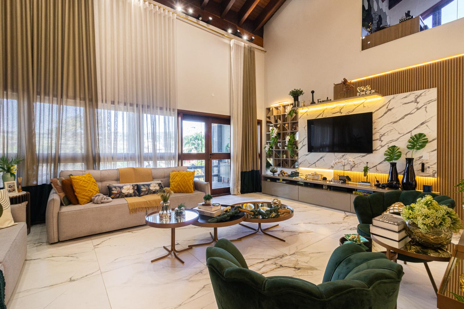 Área de convivência casa à venda em Residencial Tambore 1, Alphaville, Santana de Parnaíba — 4 suítes, 1400 m² — imagem 6 de 38