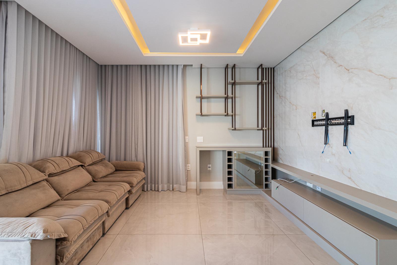 Cozinha e área gourmet casa para alugar em The Lake Alphaville, Alphaville, Barueri — 3 suítes, 200 m² — imagem 3 de 27