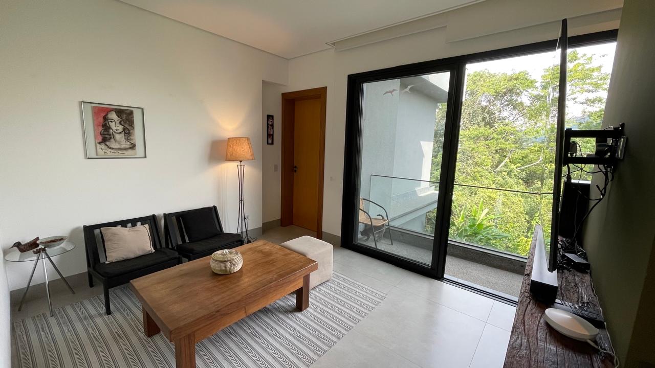 Sala de estar casa à venda em Genesis 1, Alphaville, Santana de Parnaíba — 4 suítes, 420 m² — imagem 2 de 31