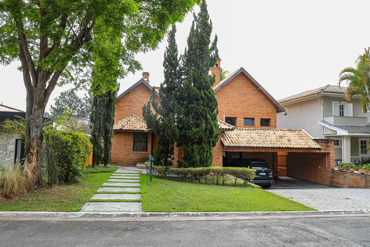 Fachada casa à venda em Alphaville Residencial 12, Alphaville, Santana de Parnaíba — 4 suítes, 560 m² — imagem 1 de 34