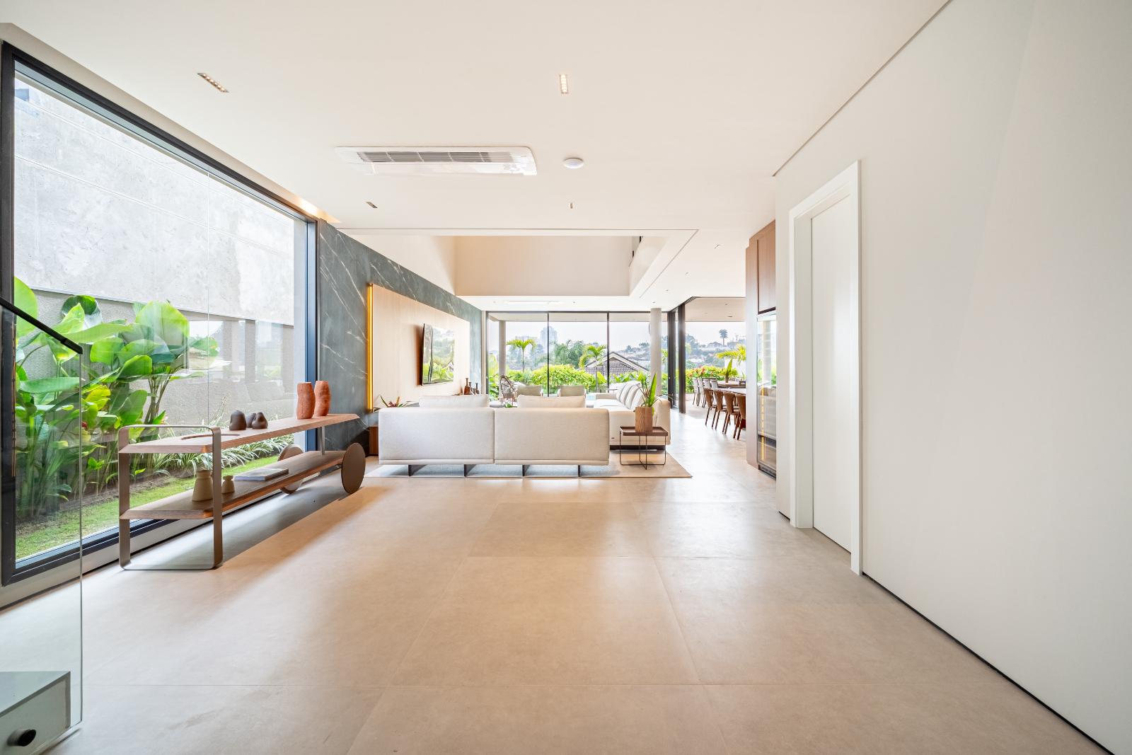 Cozinha e área gourmet casa à venda em Alphaville Residencial 2, Alphaville, Barueri — 4 suítes, 560 m² — imagem 3 de 44