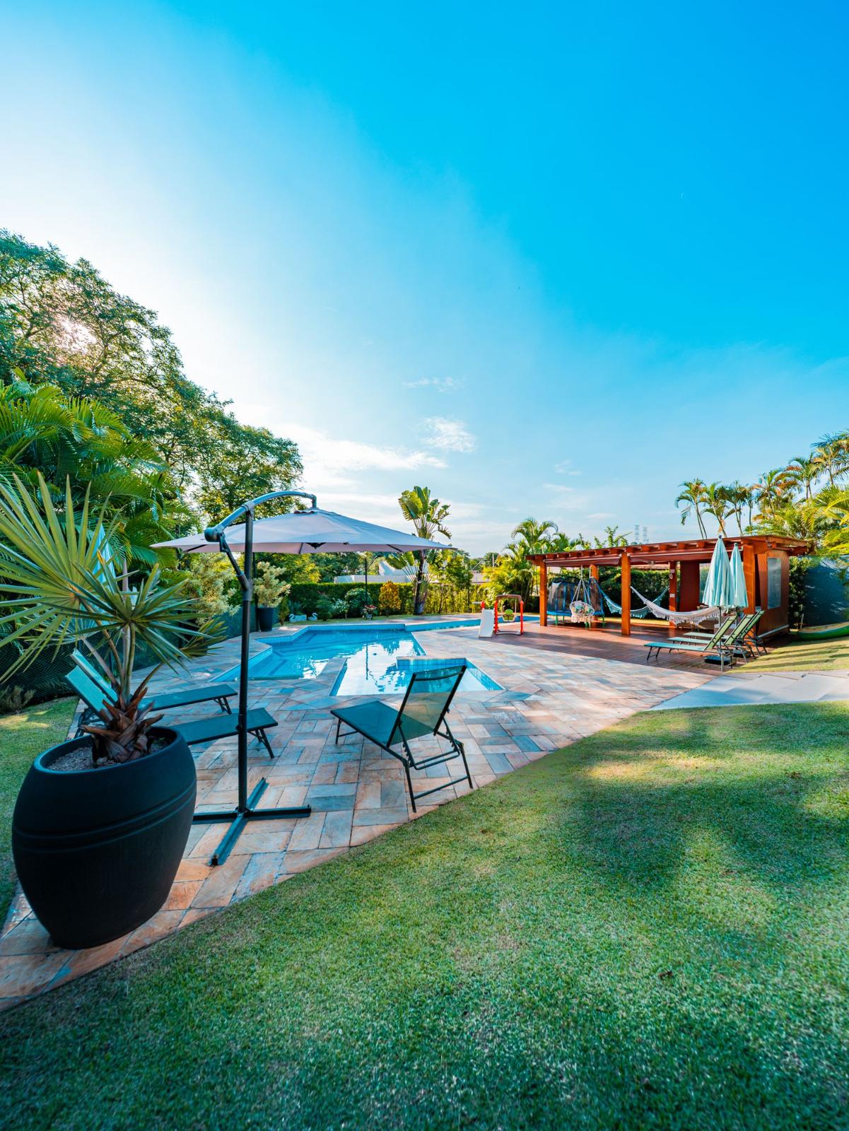 Área de convivência casa à venda em Alphaville Residencial 12, Alphaville, Santana de Parnaíba — 4 suítes, 1016 m² — imagem 6 de 18
