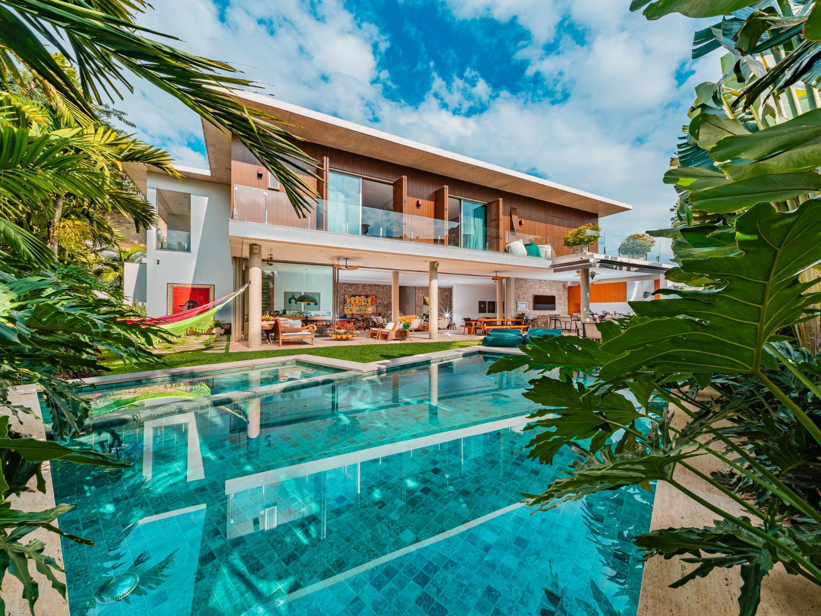 Suíte principal casa à venda em Residencial Tambore 10 , Tamboré, Santana de Parnaíba — 4 suítes, 800 m² — imagem 4 de 18