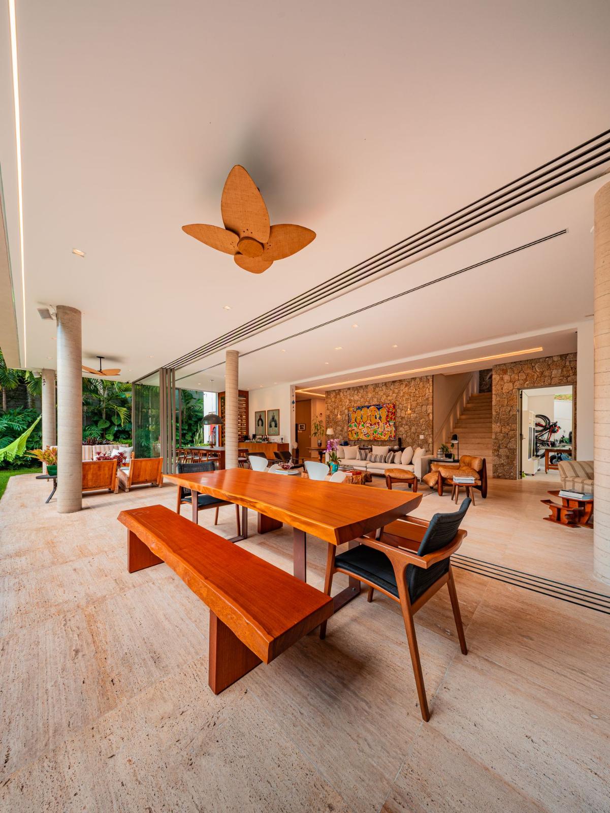 Piscina e área externa casa à venda em Residencial Tambore 10 , Tamboré, Santana de Parnaíba — 4 suítes, 800 m² — imagem 5 de 18