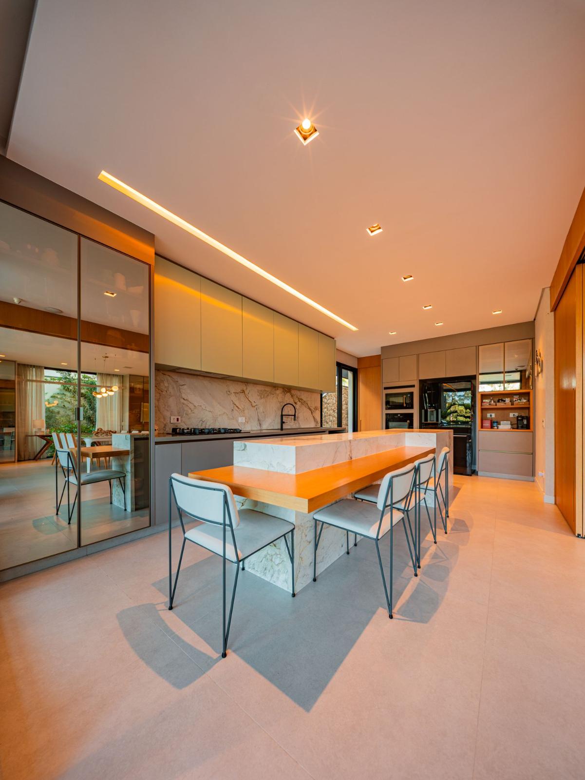 Área de convivência casa à venda em Villa Solaia , Alphaville, Barueri — 4 suítes, 420 m² — imagem 6 de 18