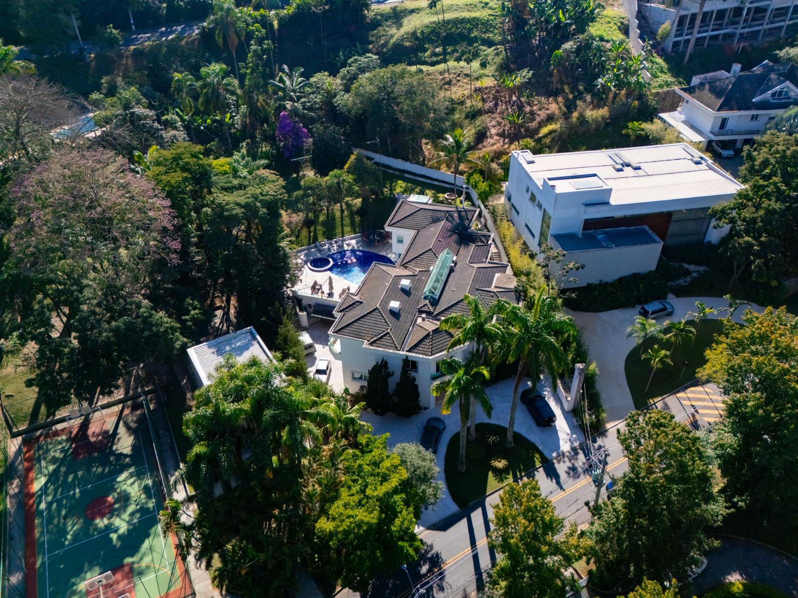 Cozinha e área gourmet casa à venda em Residencial Tambore 1, Alphaville, Barueri — 4 suítes, 1500 m² — imagem 3 de 18
