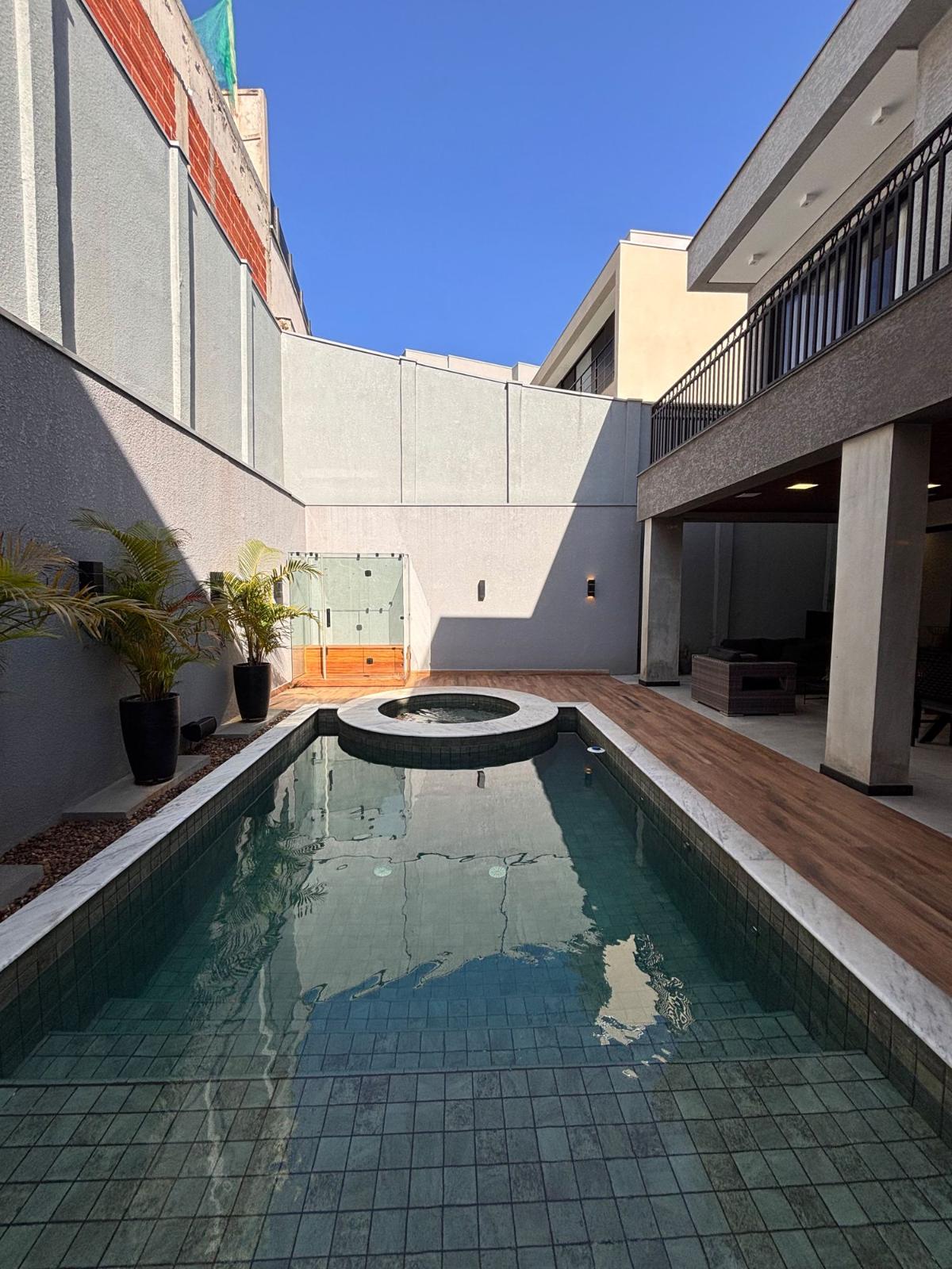 Área de convivência casa para alugar em Itahye Residencial, Alphaville, Barueri — 1 suíte, 420 m² — imagem 6 de 18