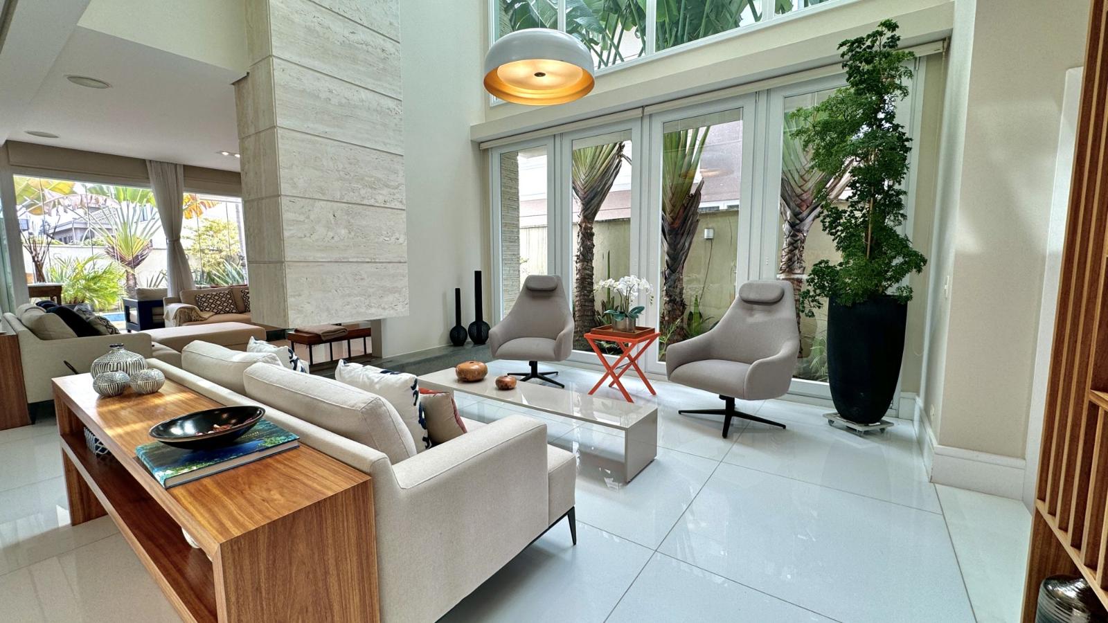 Cozinha e área gourmet casa à venda em Tambore 11, Alphaville, Santana de Parnaíba — 4 suítes, 420 m² — imagem 3 de 18