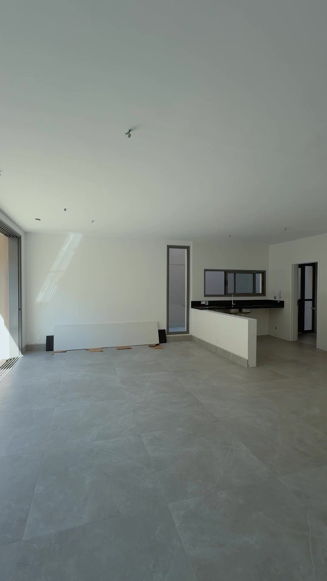 Área de convivência casa à venda em Condominio Singular, Alphaville, Santana de Parnaíba — 3 suítes, 230 m² — imagem 6 de 14