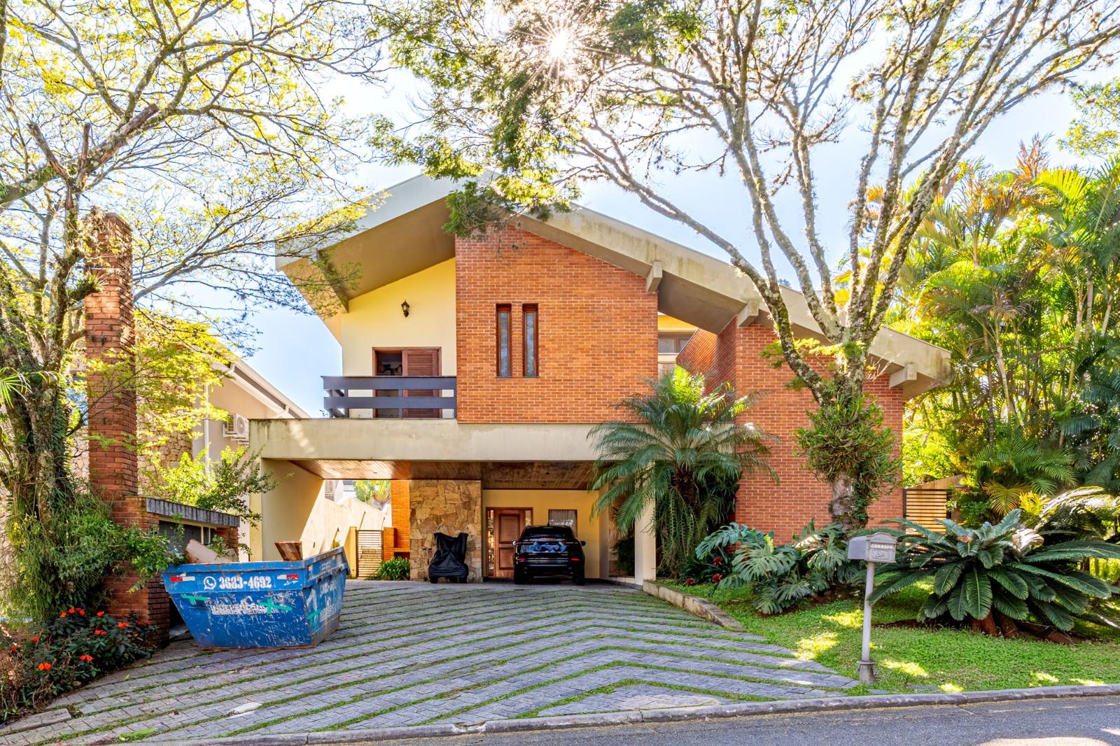 Sala de estar casa à venda em Alphaville Residencial 10, Alphaville, Santana de Parnaíba — 4 suítes, 600 m² — imagem 2 de 18