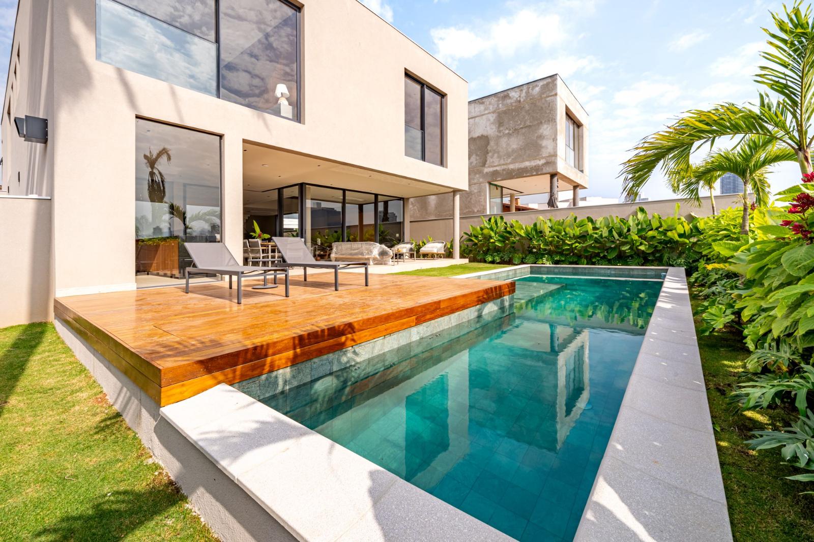Sala de estar casa à venda em Alphaville Residencial 2, Alphaville, Barueri — 4 suítes, 560 m² — imagem 2 de 18