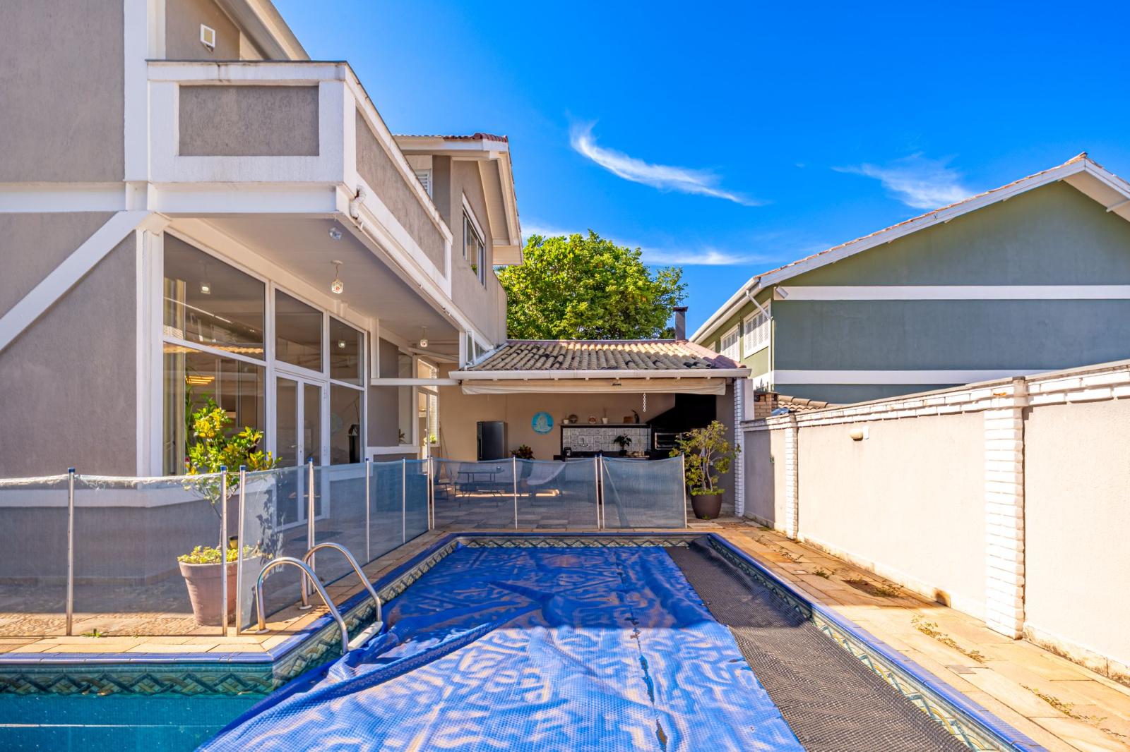 Cozinha e área gourmet casa à venda em Alphaville Residencial 9, Alphaville, Santana de Parnaíba — 3 suítes, 420 m² — imagem 3 de 18