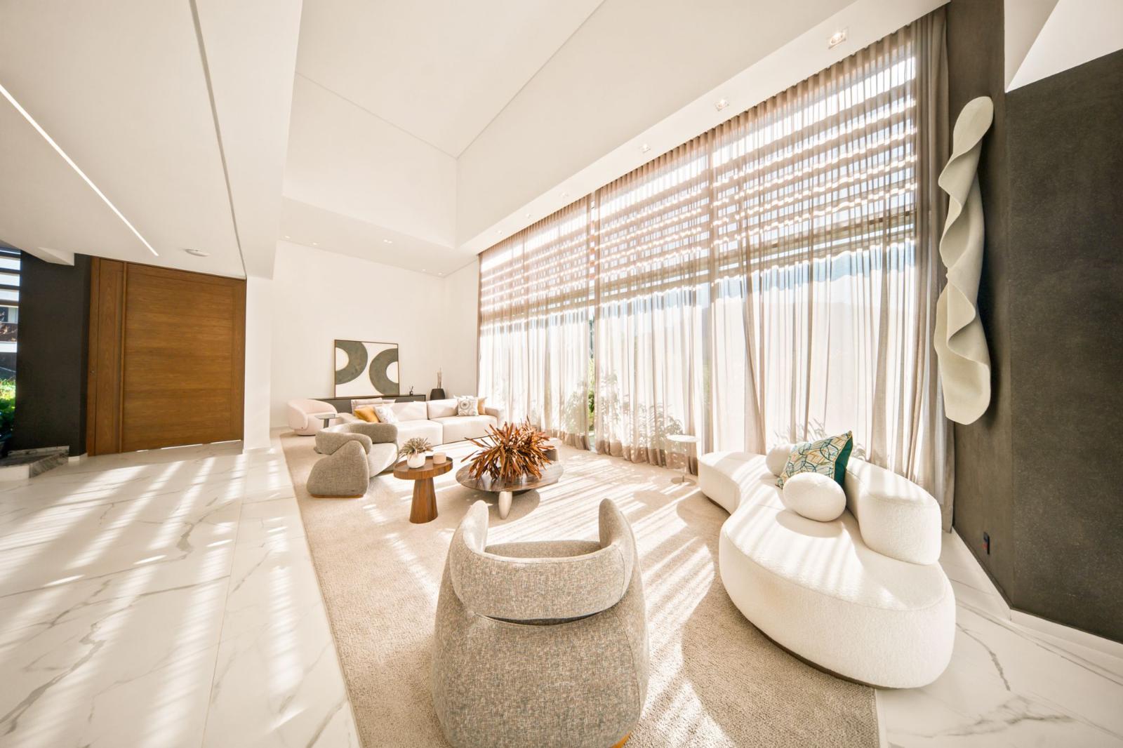 Suíte principal casa à venda em Residencial Tambore 10 , Alphaville, Santana de Parnaíba — 4 suítes, 540 m² — imagem 4 de 18
