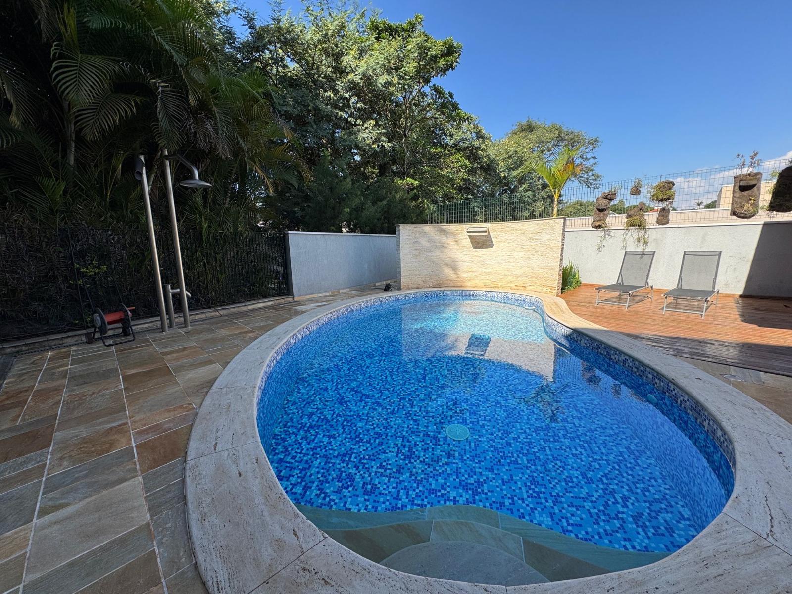 Cozinha e área gourmet casa à venda em Alphaville Residencial 12, Alphaville, Santana de Parnaíba — 620 m² — imagem 3 de 18