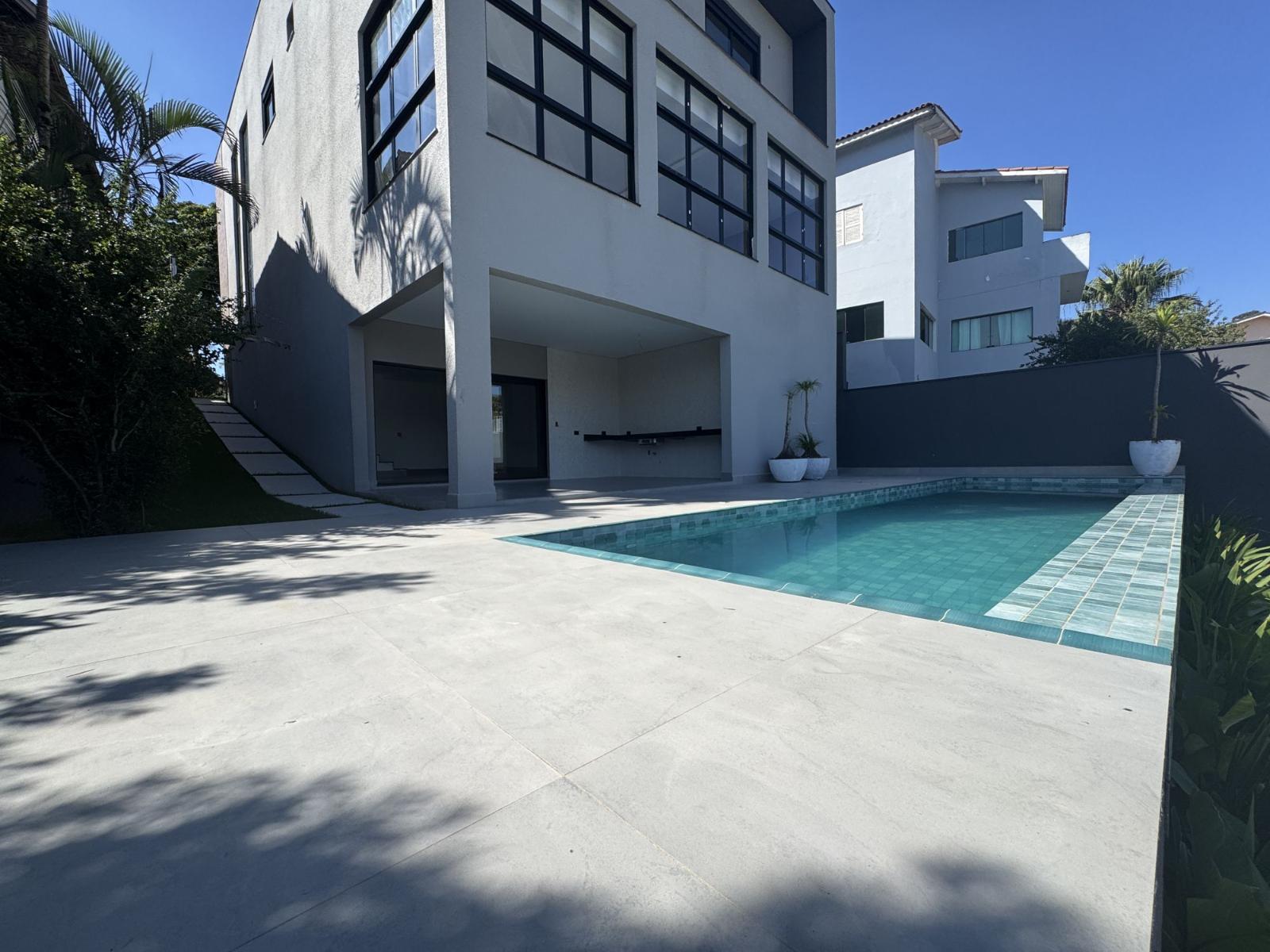 Cozinha e área gourmet casa à venda em Alphaville Residencial 9, Alphaville, Santana de Parnaíba — 4 suítes, 408 m² — imagem 3 de 18