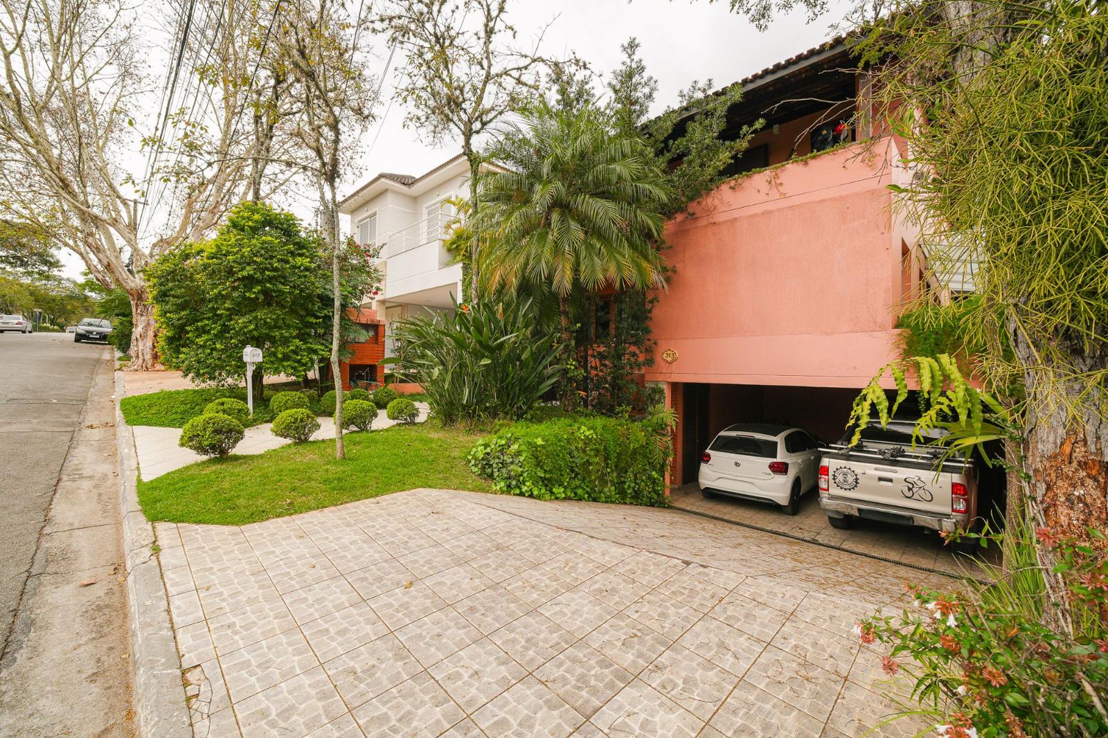 Fachada casa à venda em Alphaville Residencial 6, Alphaville, Santana de Parnaíba — 1 suíte, 360 m² — imagem 1 de 18