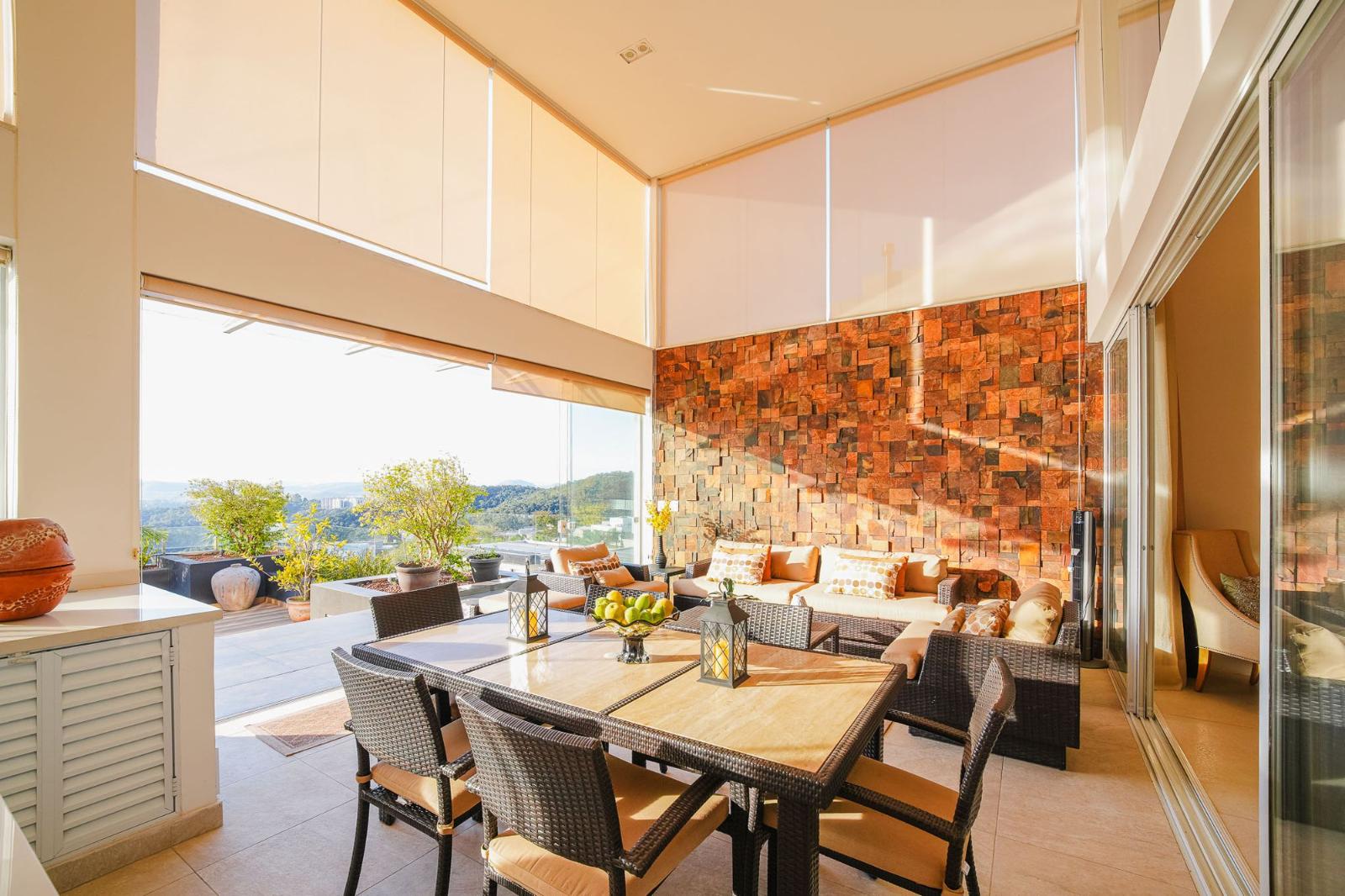 Área de convivência casa à venda em Genesis 2, Alphaville, Santana de Parnaíba — 4 suítes, 509 m² — imagem 6 de 18