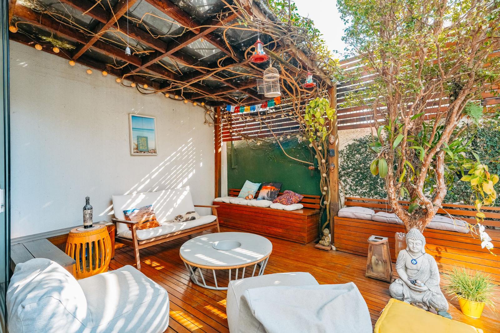 Cozinha e área gourmet casa à venda em Tambore 4, Alphaville, Santana de Parnaíba — 1 suíte, 200 m² — imagem 3 de 18