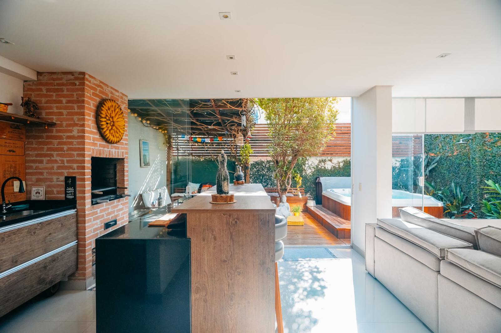 Suíte principal casa à venda em Tambore 4, Alphaville, Santana de Parnaíba — 1 suíte, 200 m² — imagem 4 de 18