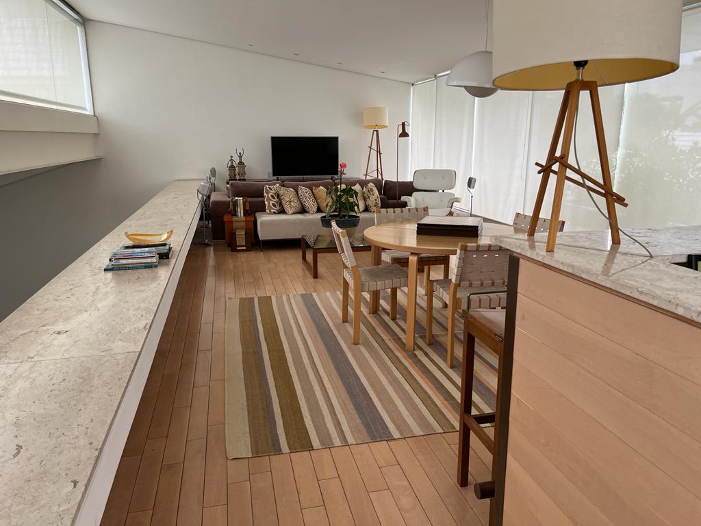 Cozinha e área gourmet casa para alugar em Tamboré, Santana de Parnaíba — 5 suítes, 1200 m² — imagem 3 de 25