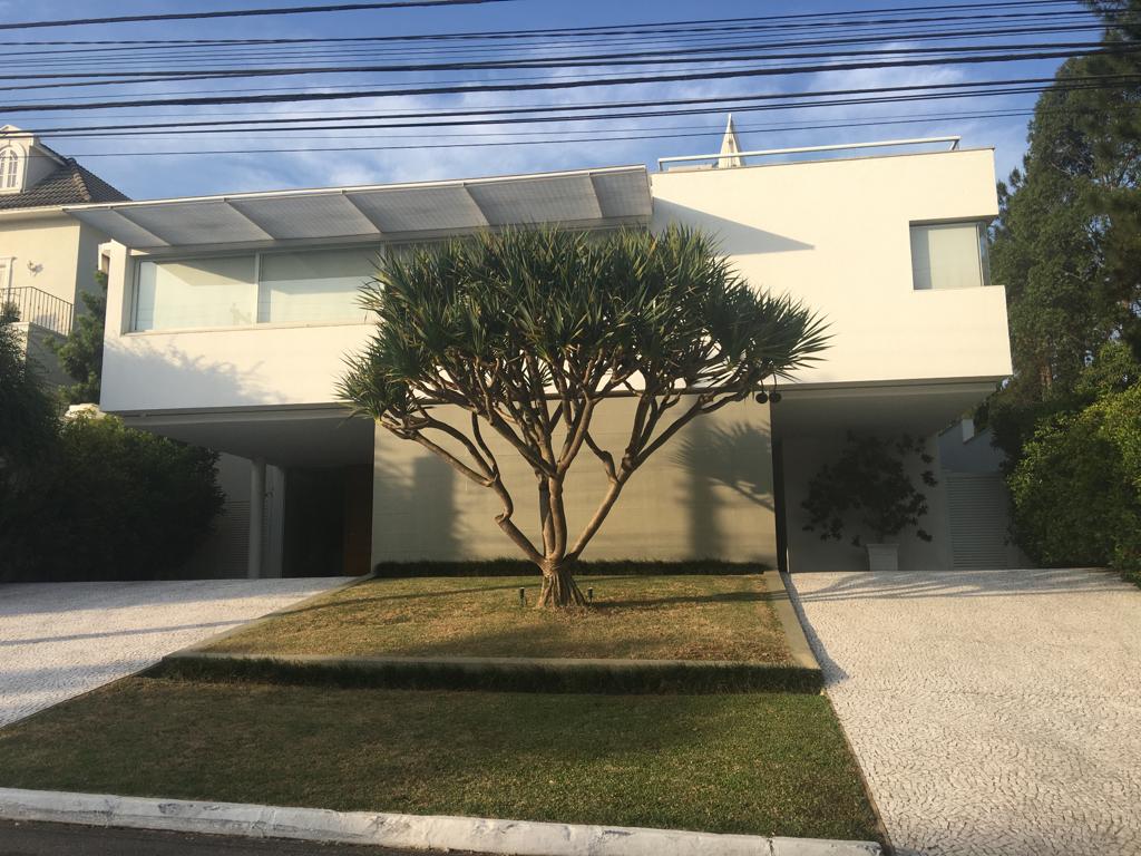 Piscina e área externa casa para alugar em Tamboré, Santana de Parnaíba — 5 suítes, 1200 m² — imagem 5 de 25
