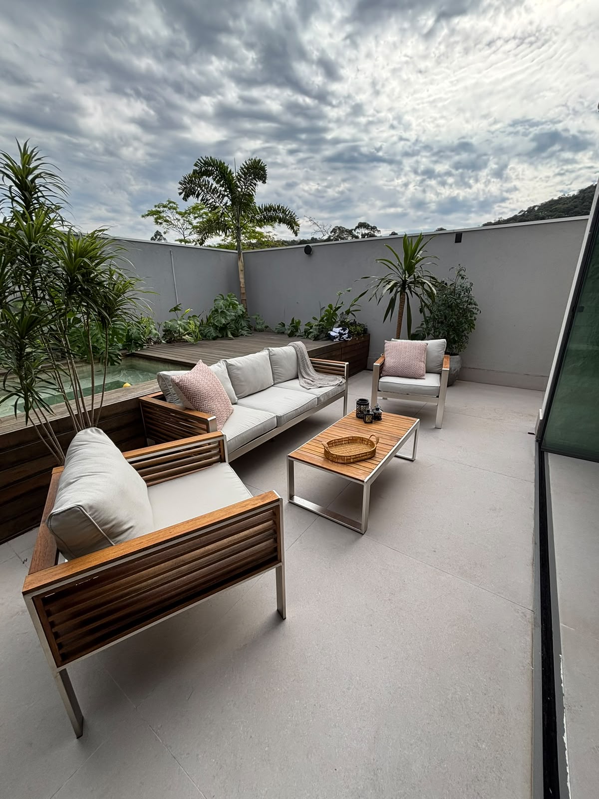 Sala de estar casa à venda em Condominio Origem, Alphaville, Barueri — 3 suítes — imagem 2 de 29