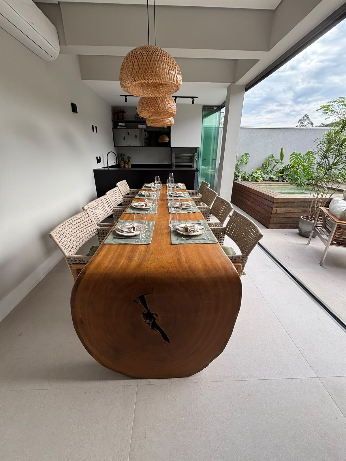 Cozinha e área gourmet casa à venda em Condominio Origem, Alphaville, Barueri — 3 suítes — imagem 3 de 29