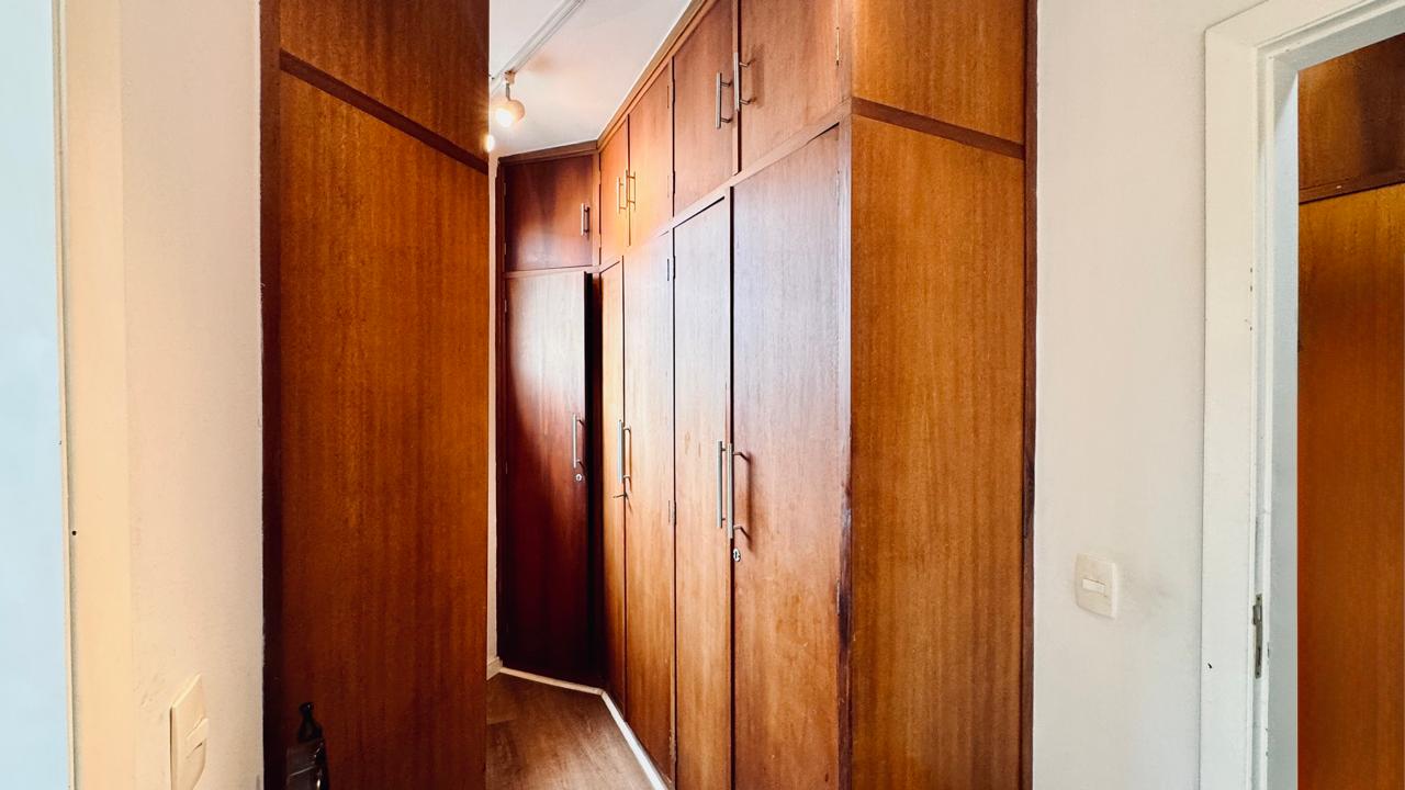 Cozinha e área gourmet casa à venda em Alphaville Residencial 2, Alphaville, Barueri — 2 suítes, 560 m² — imagem 3 de 30