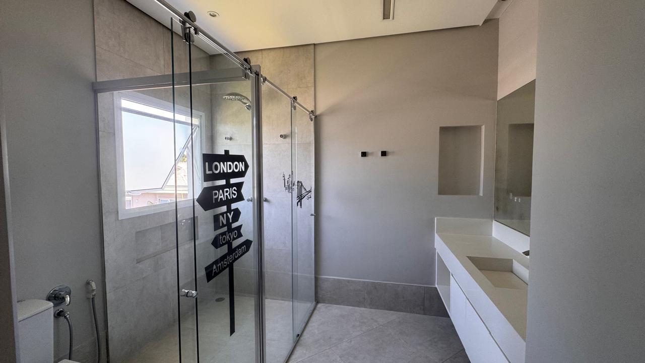 Sala de estar casa à venda em Villa Solaia , Alphaville, Barueri — 3 suítes, 540 m² — imagem 2 de 30