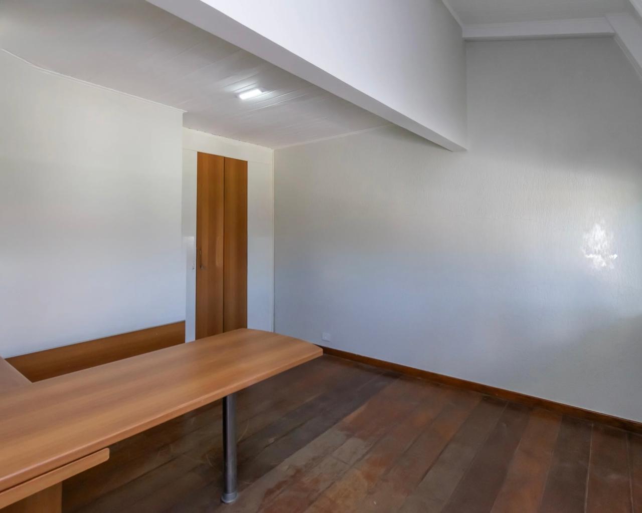 Cozinha e área gourmet casa à venda em Alphaville Residencial 2, Alphaville, Barueri — 4 suítes, 606 m² — imagem 3 de 9