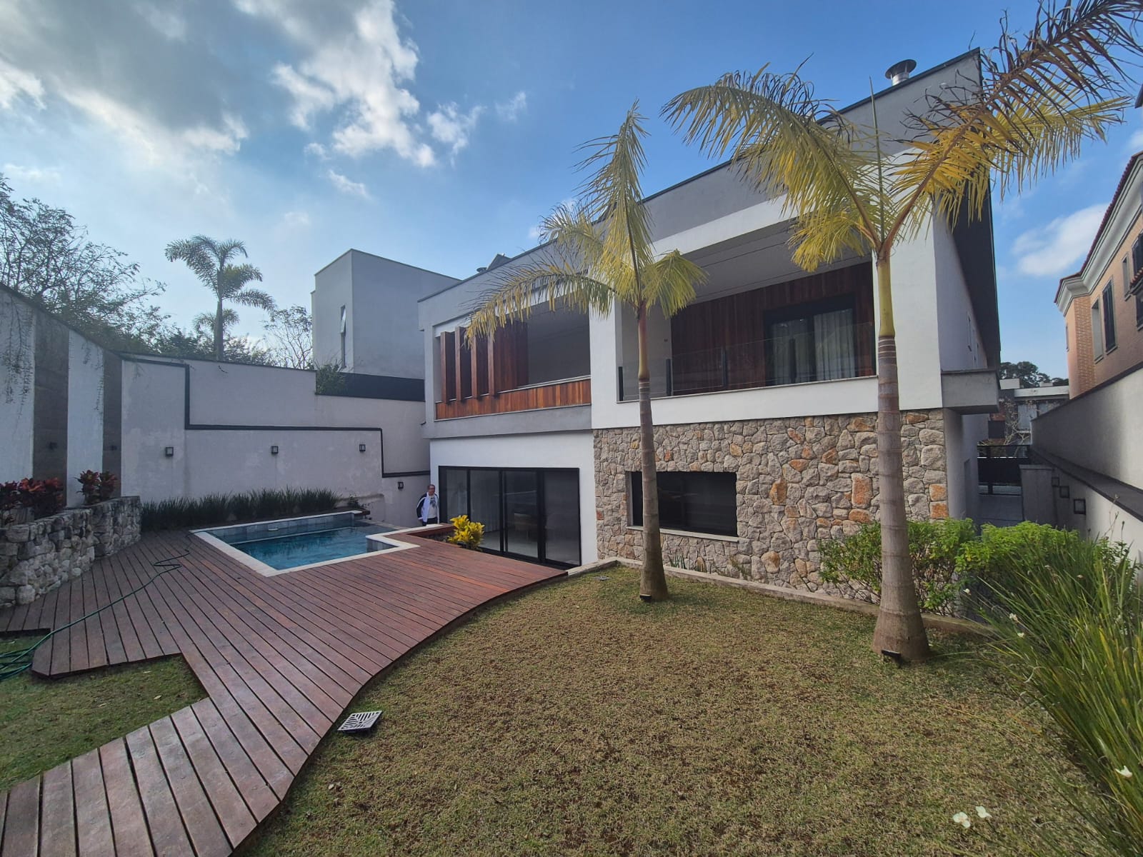 Suíte principal casa à venda em Tambore 11, Alphaville, Barueri — 5 suítes, 618 m² — imagem 4 de 11