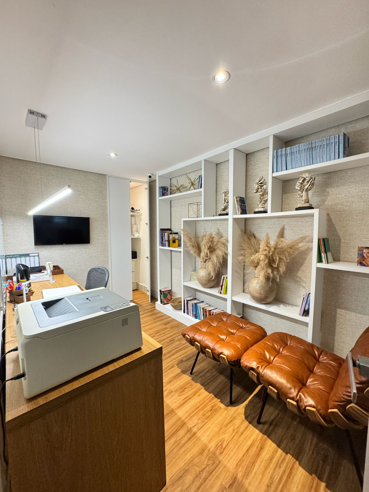 Sala de estar casa à venda em Alpha Conde II, Alphaville, Barueri — 4 suítes, 463 m² — imagem 2 de 30