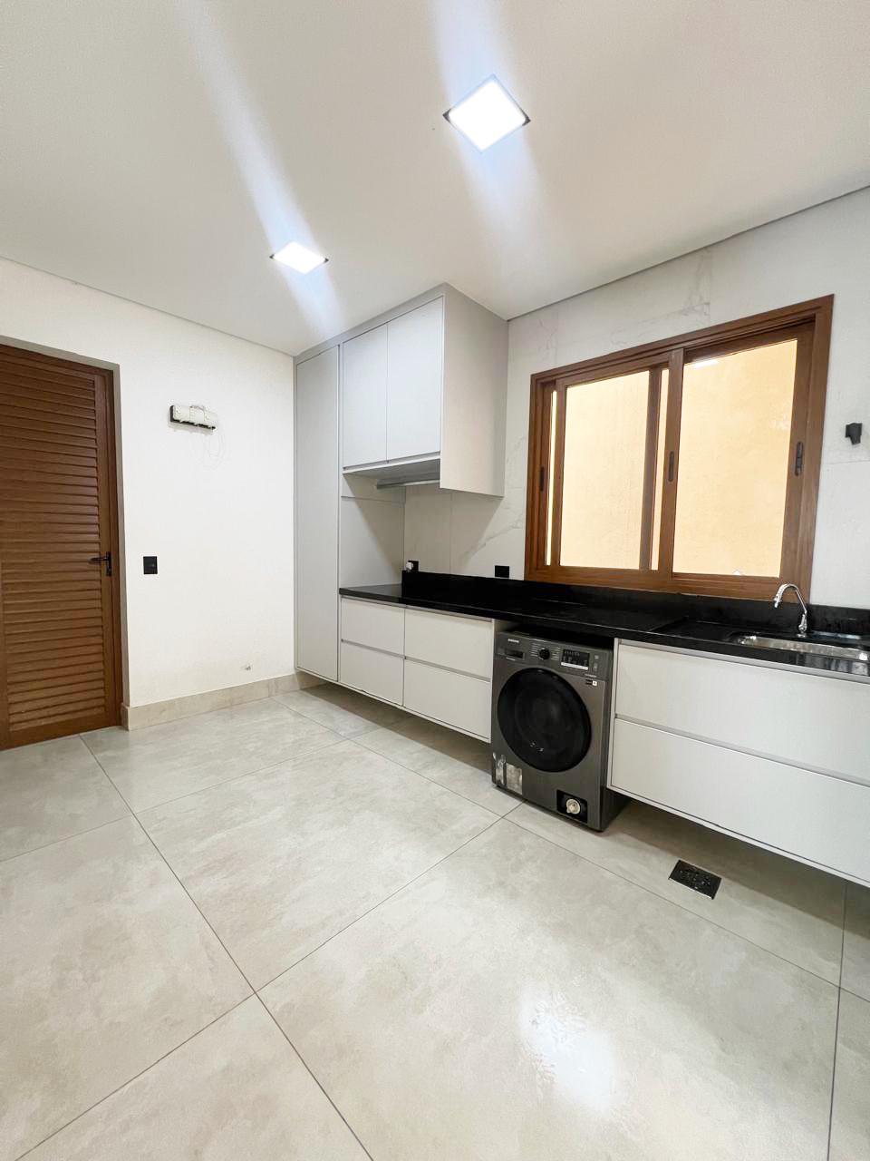 Sala de estar casa à venda em Residencial Tambore 10 , Alphaville, Barueri — 4 suítes, 525 m² — imagem 2 de 30