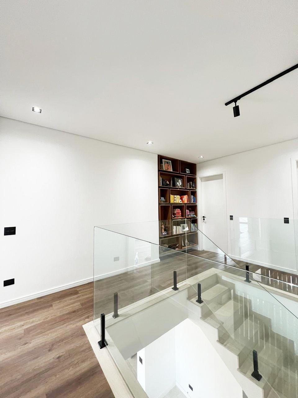 Área de convivência casa à venda em Residencial Tambore 10 , Alphaville, Barueri — 4 suítes, 525 m² — imagem 6 de 30