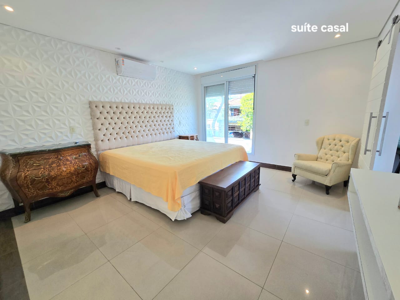 Suíte principal casa para alugar em Alphaville Residencial 6, Alphaville, Barueri — 3 suítes, 360 m² — imagem 4 de 30