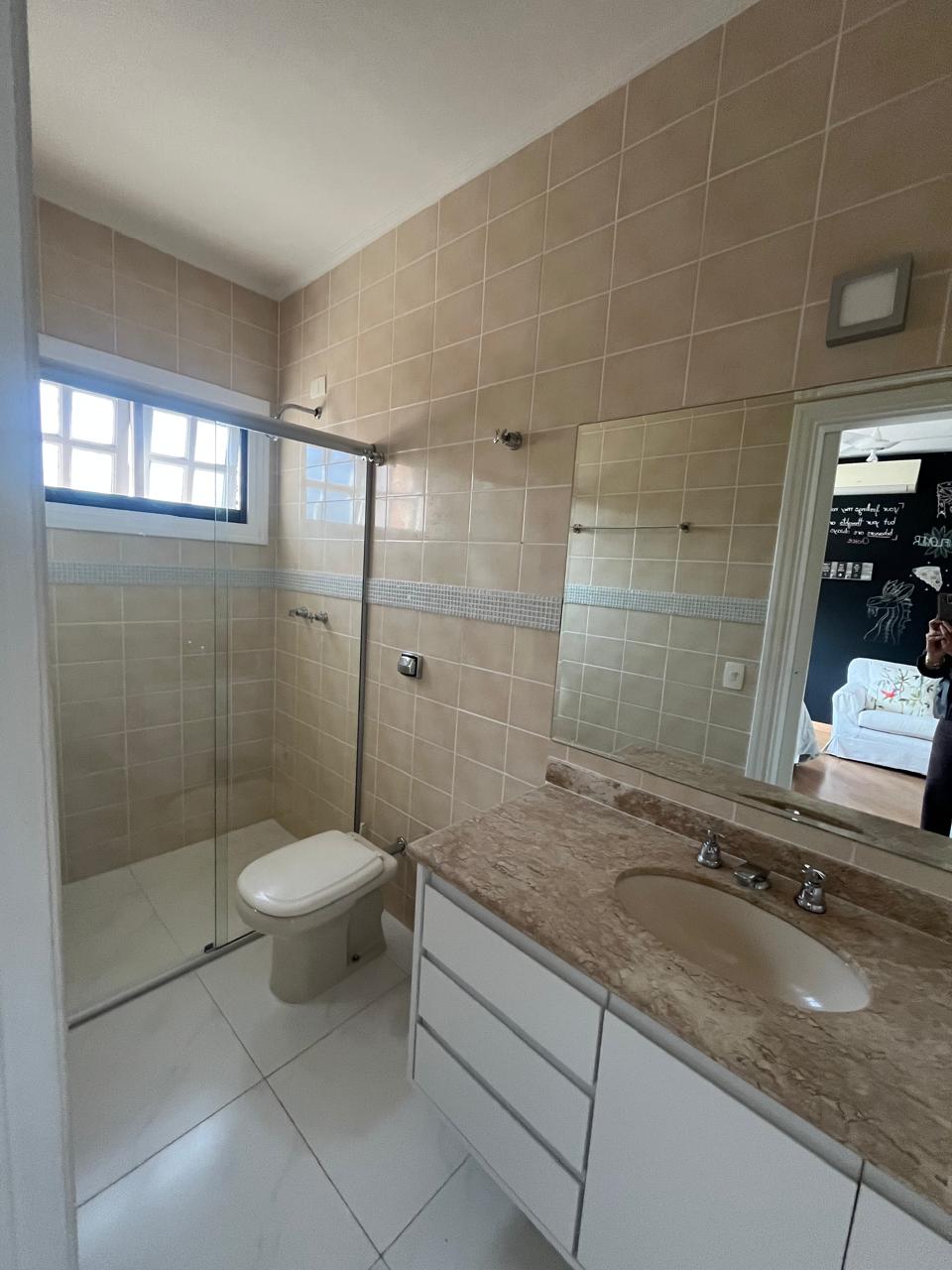 Área de convivência casa para alugar em Alphaville Residencial 10, Alphaville, Santana de Parnaíba — 4 dormitórios, 340 m² — imagem 6 de 28