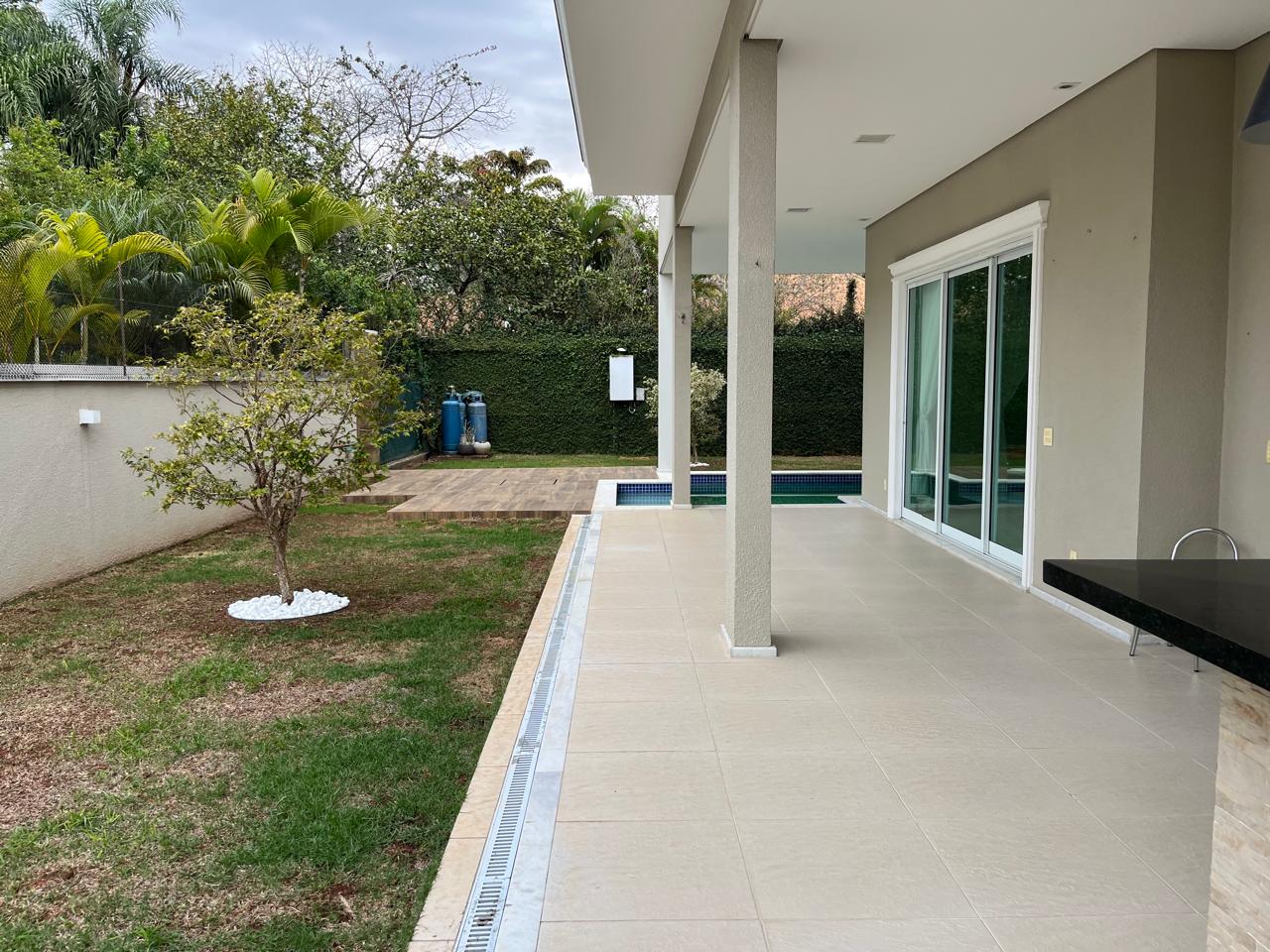 Piscina e área externa casa para alugar em Alpha Plus, Alphaville, Barueri — 4 suítes, 508 m² — imagem 5 de 30