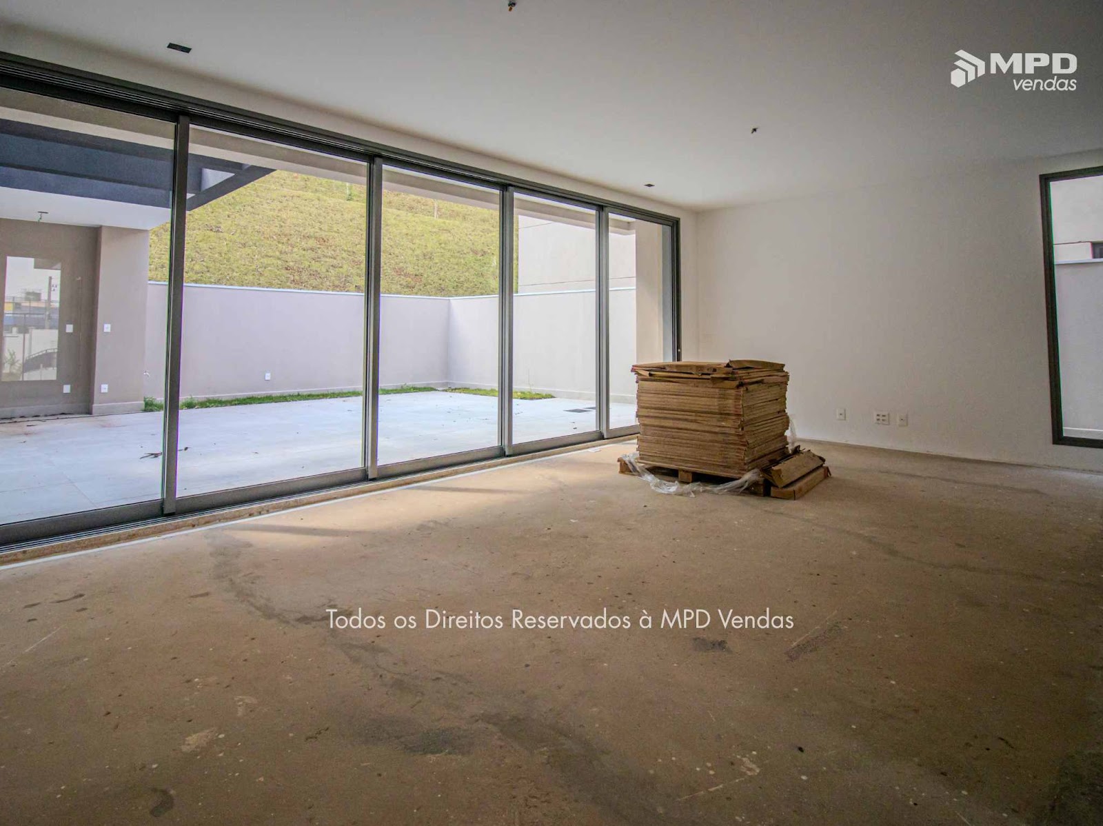 Suíte principal casa à venda em Condominio Singular, Alphaville, Santana de Parnaíba — 3 suítes, 230 m² — imagem 4 de 25