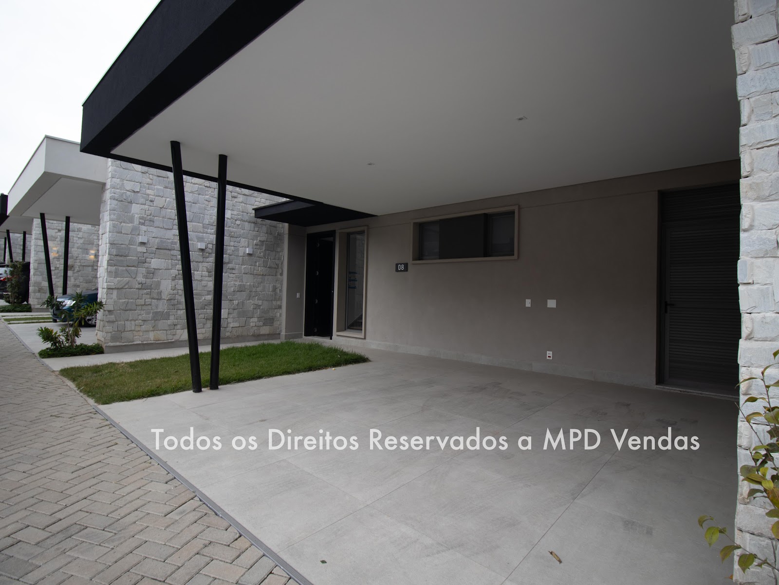 Sala de estar casa à venda em Condominio Singular, Alphaville, Santana de Parnaíba — 3 suítes, 230 m² — imagem 2 de 29
