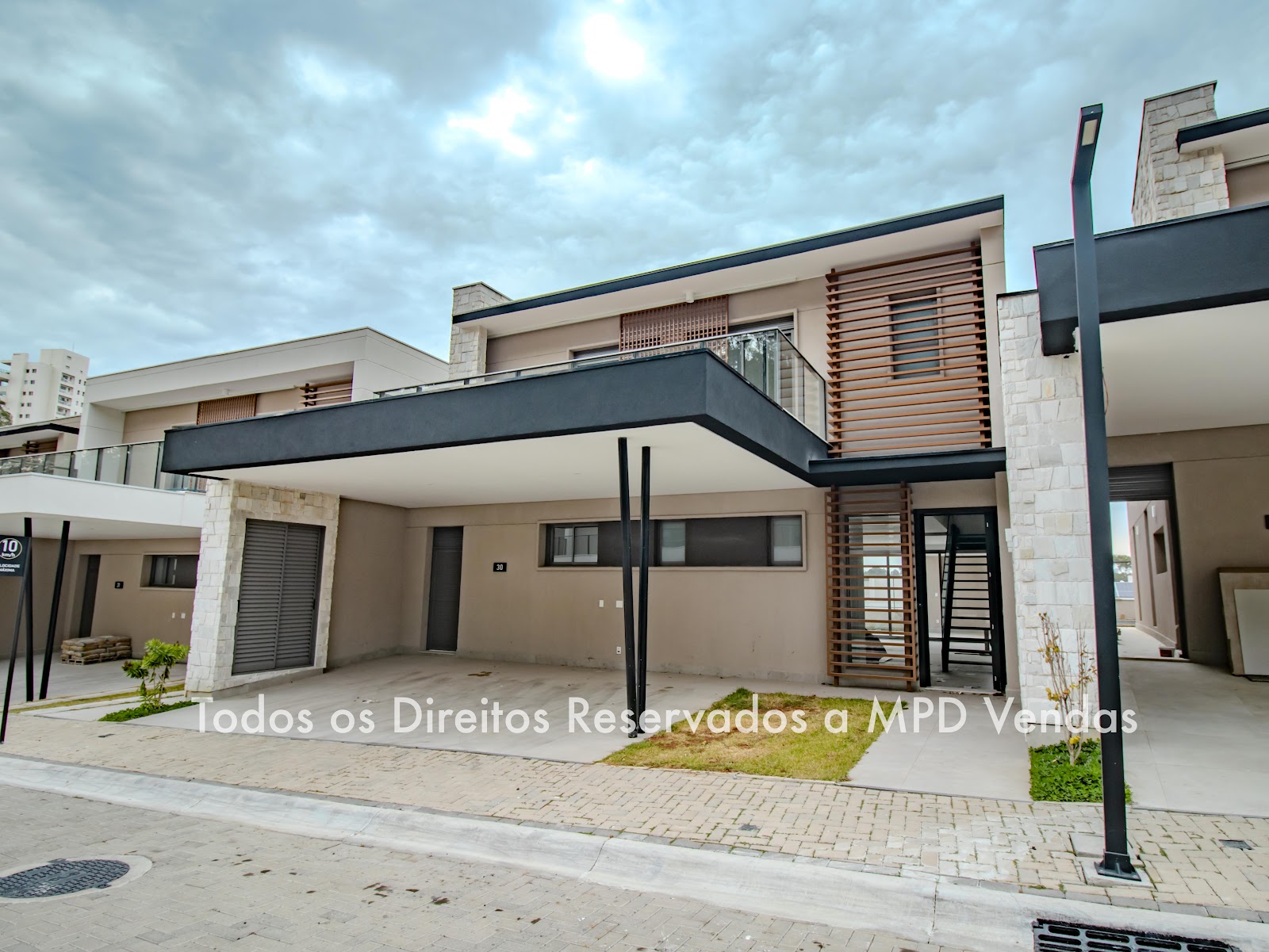 Cozinha e área gourmet casa à venda em Condominio Singular, Alphaville, Santana de Parnaíba — 3 suítes, 310 m² — imagem 3 de 30