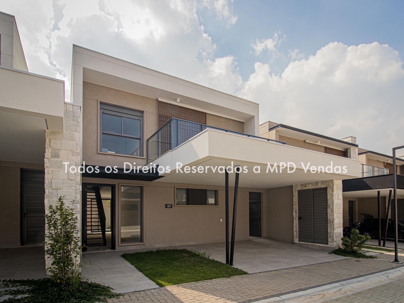 Sala de estar casa à venda em Condominio Singular, Alphaville, Santana de Parnaíba — 3 suítes, 230 m² — imagem 2 de 27