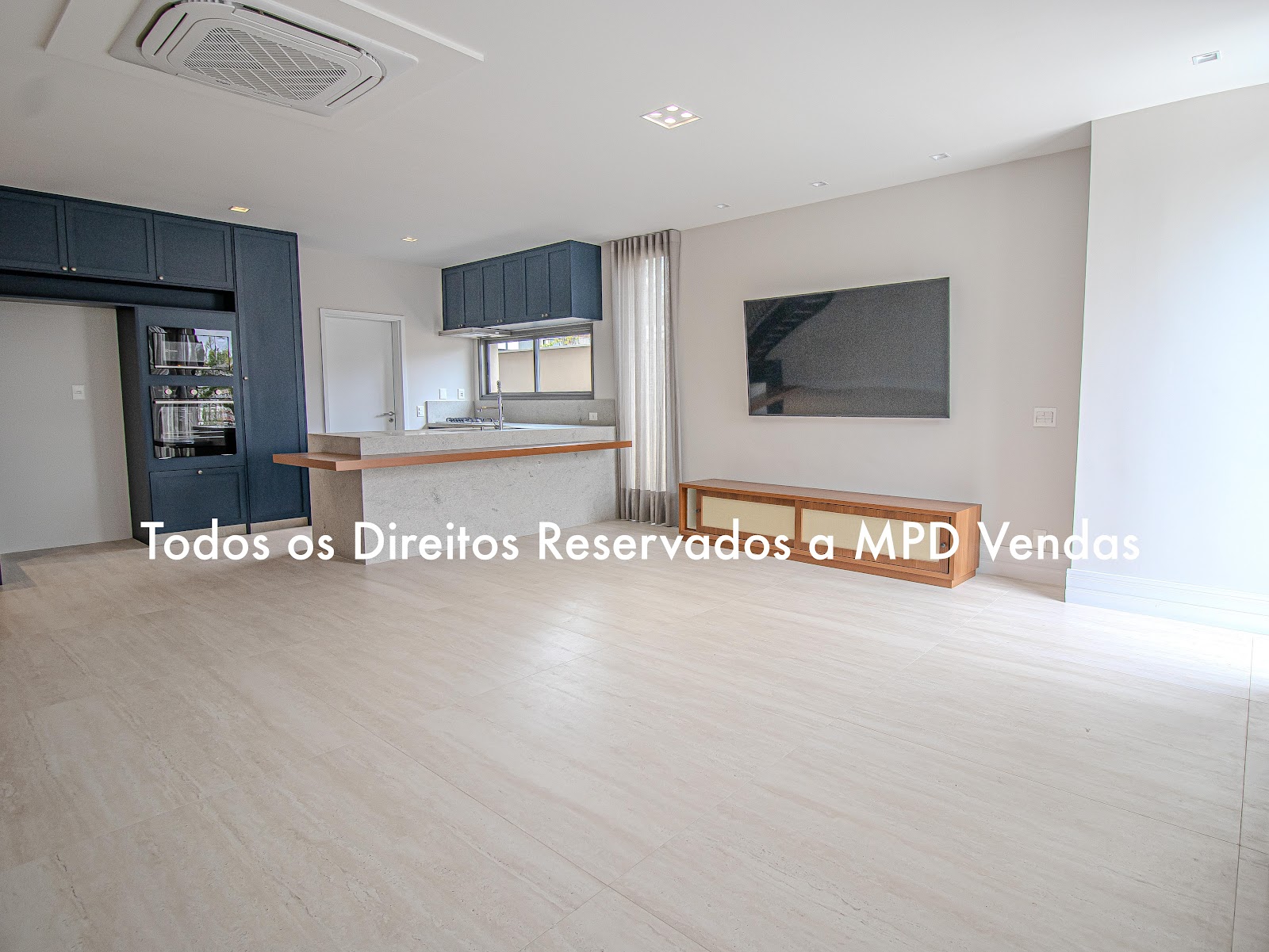 Fachada casa à venda em Condominio Singular, Alphaville, Santana de Parnaíba — 3 suítes, 230 m² — imagem 1 de 25