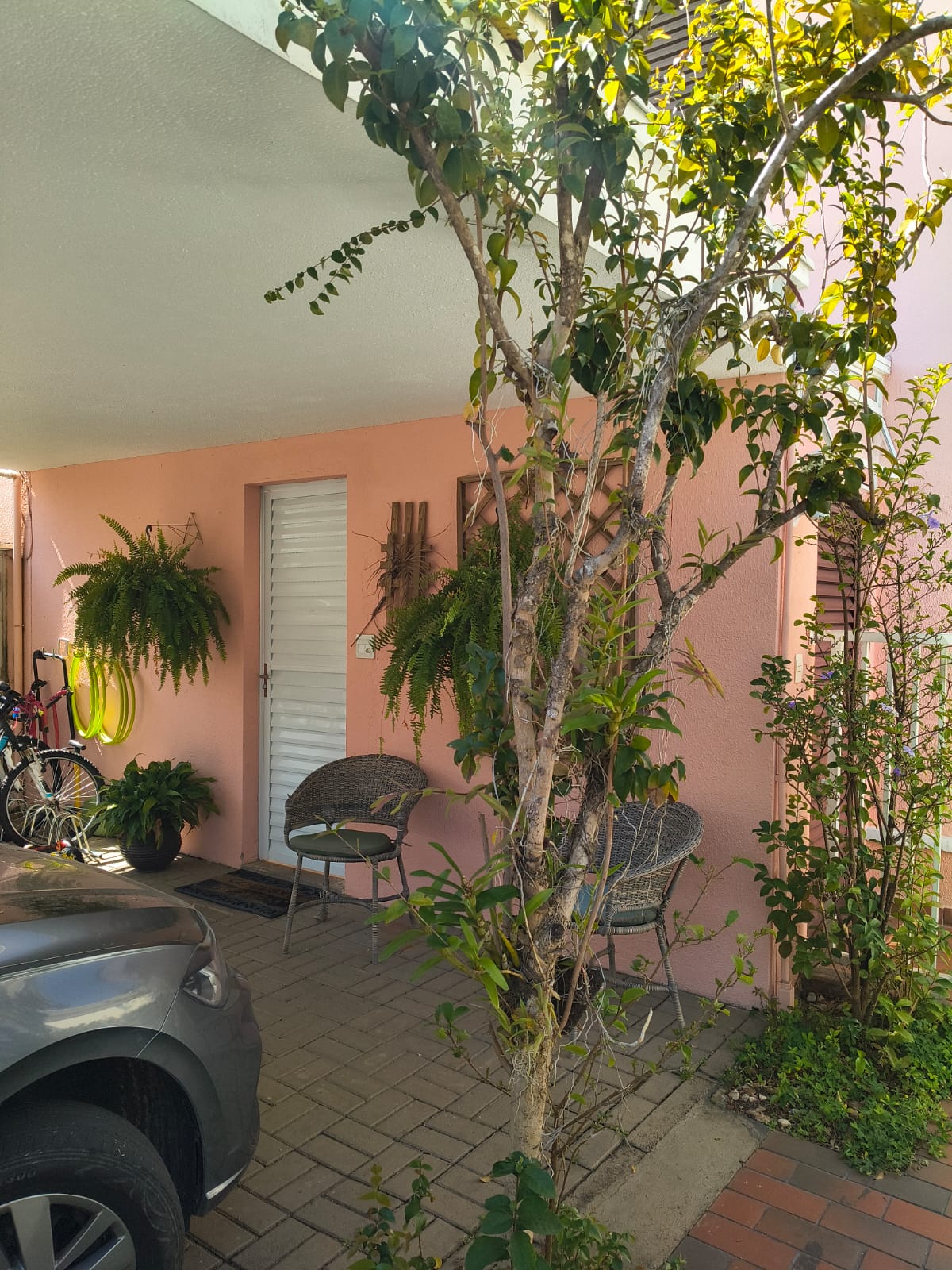 Sala de estar casa à venda em Tambore 6, Alphaville, Santana de Parnaíba — 1 suíte, 165 m² — imagem 2 de 25