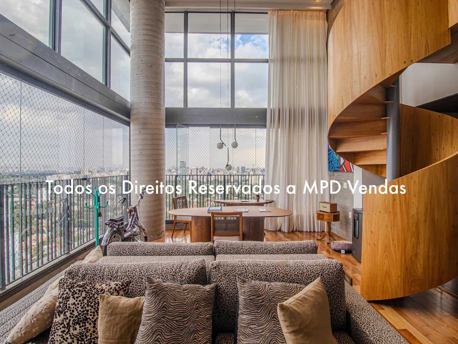 Sala de estar cobertura à venda em Pinheiros, São Paulo — 3 suítes, 197 m² — imagem 2 de 30
