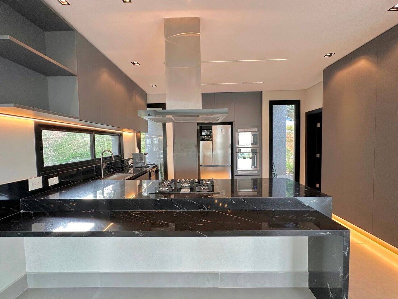 Área de convivência casa à venda em Residencial Tambore 1, Alphaville, Barueri — 4 suítes, 1300 m² — imagem 6 de 20