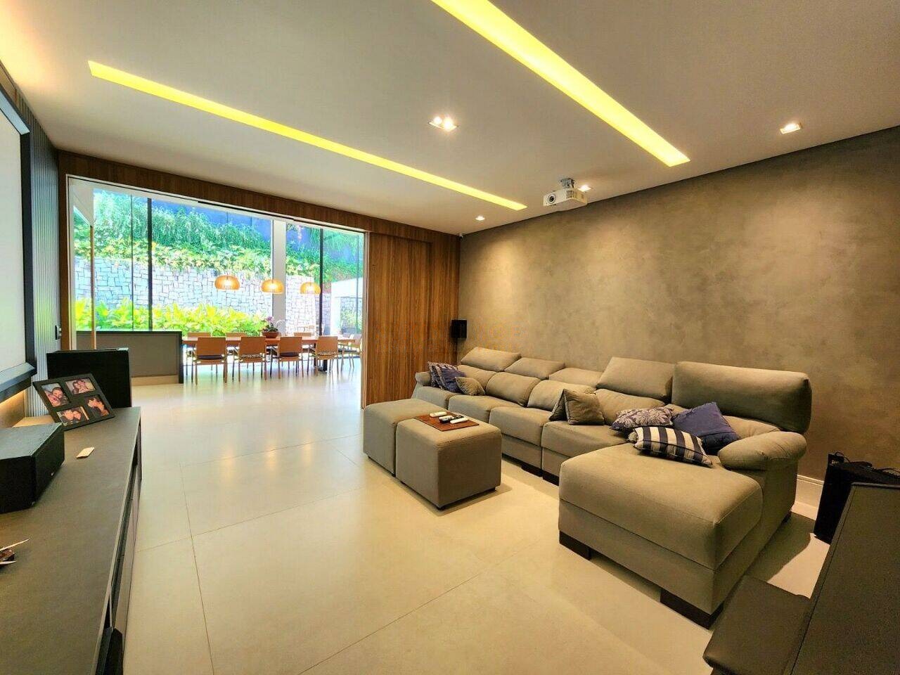 Sala de estar casa à venda em Residencial Tambore 1, Alphaville, Barueri — 5 suítes, 800 m² — imagem 2 de 20