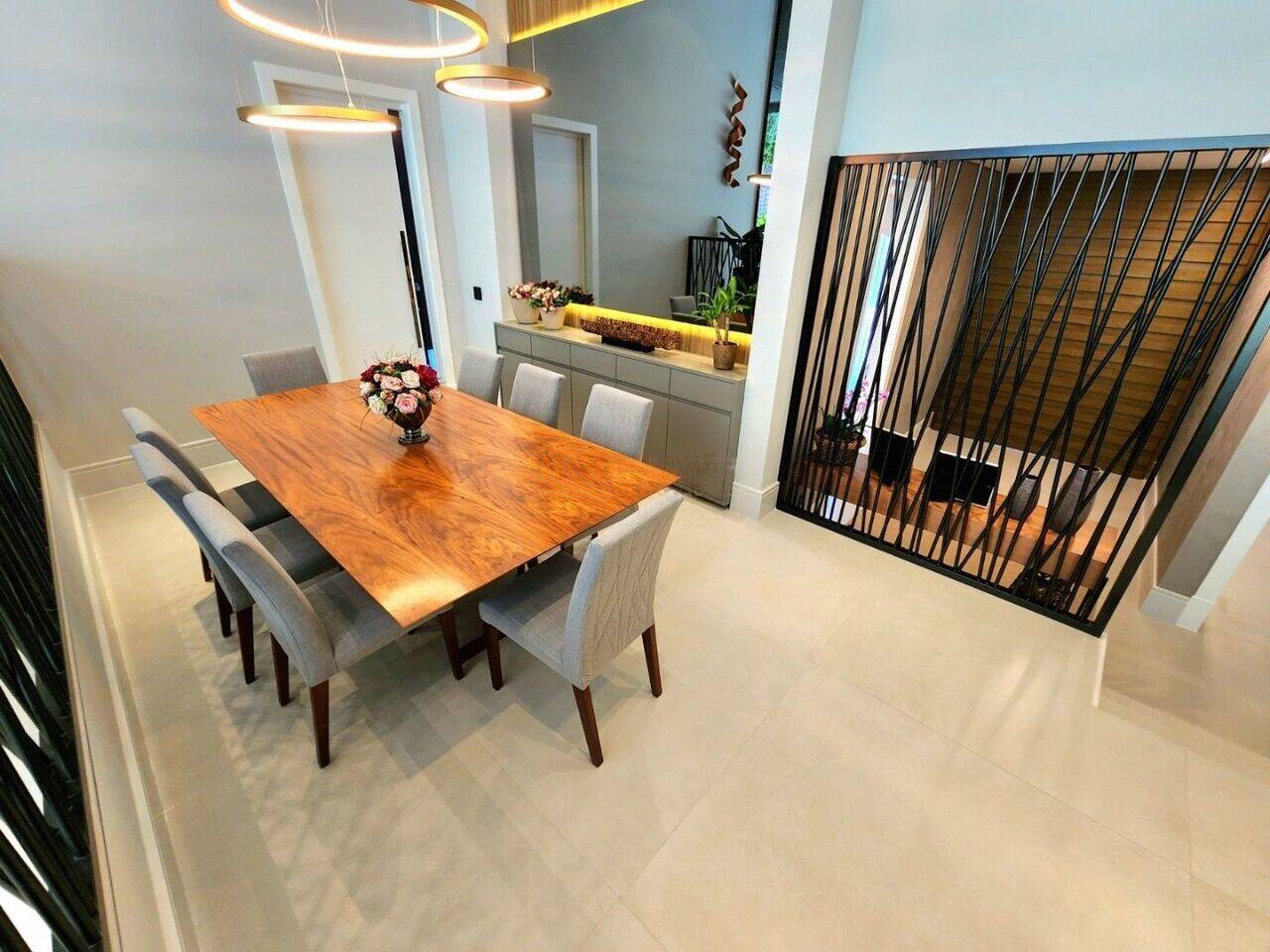Suíte principal casa à venda em Residencial Tambore 1, Alphaville, Barueri — 5 suítes, 800 m² — imagem 4 de 20