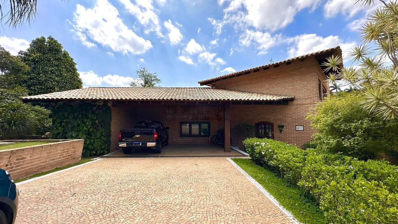 Fachada casa à venda em Residencial Tambore 1, Alphaville, Barueri — 3 suítes, 450 m² — imagem 1 de 20