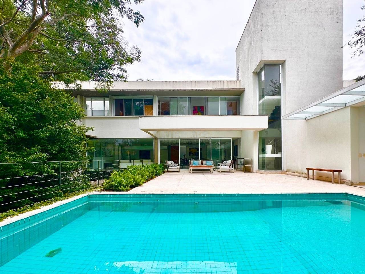 Fachada casa à venda em Residencial Tambore 1, Alphaville, Barueri — 4 suítes, 900 m² — imagem 1 de 20